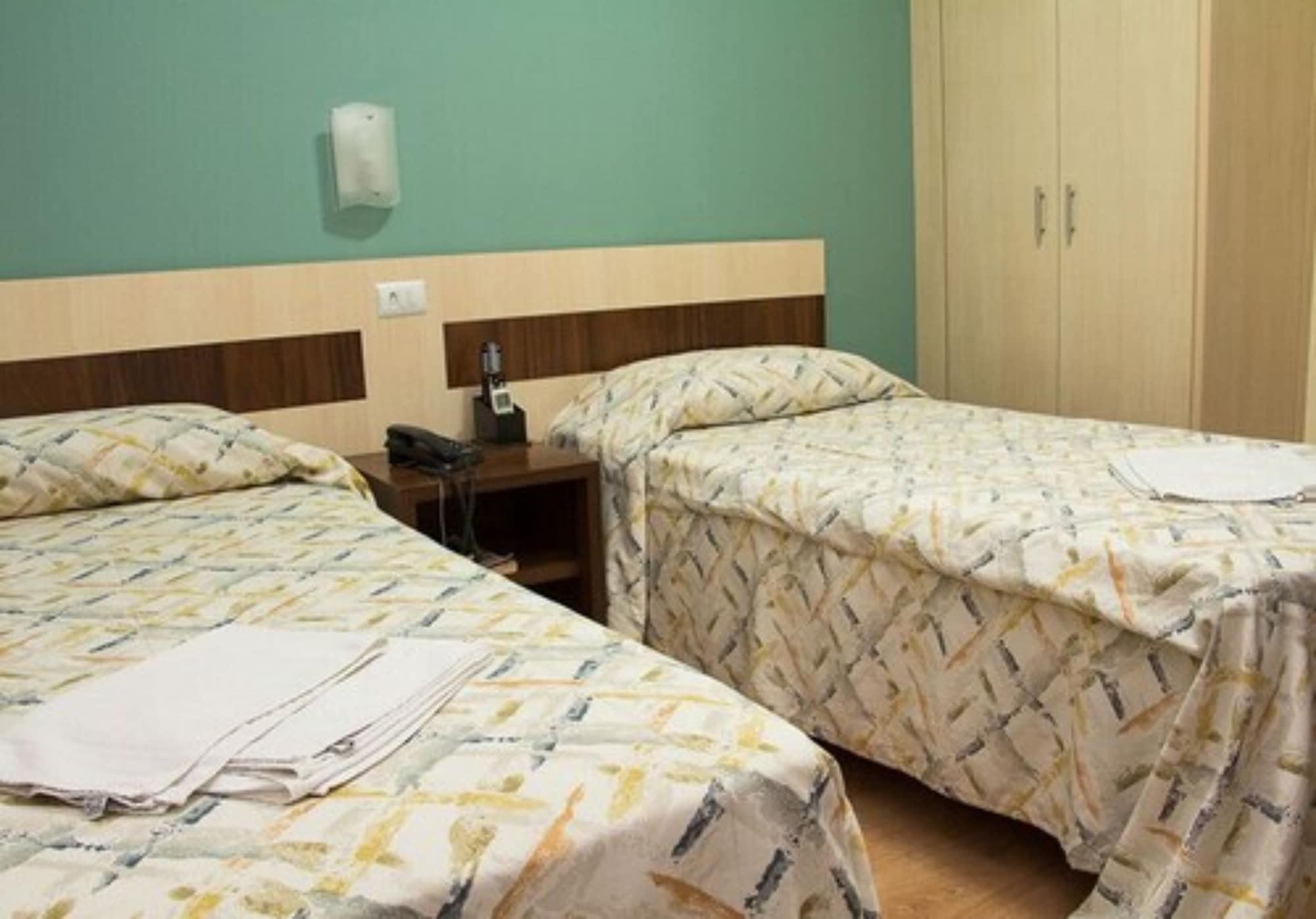 Rede Andrade Mercado Hotel Куритиба Экстерьер фото