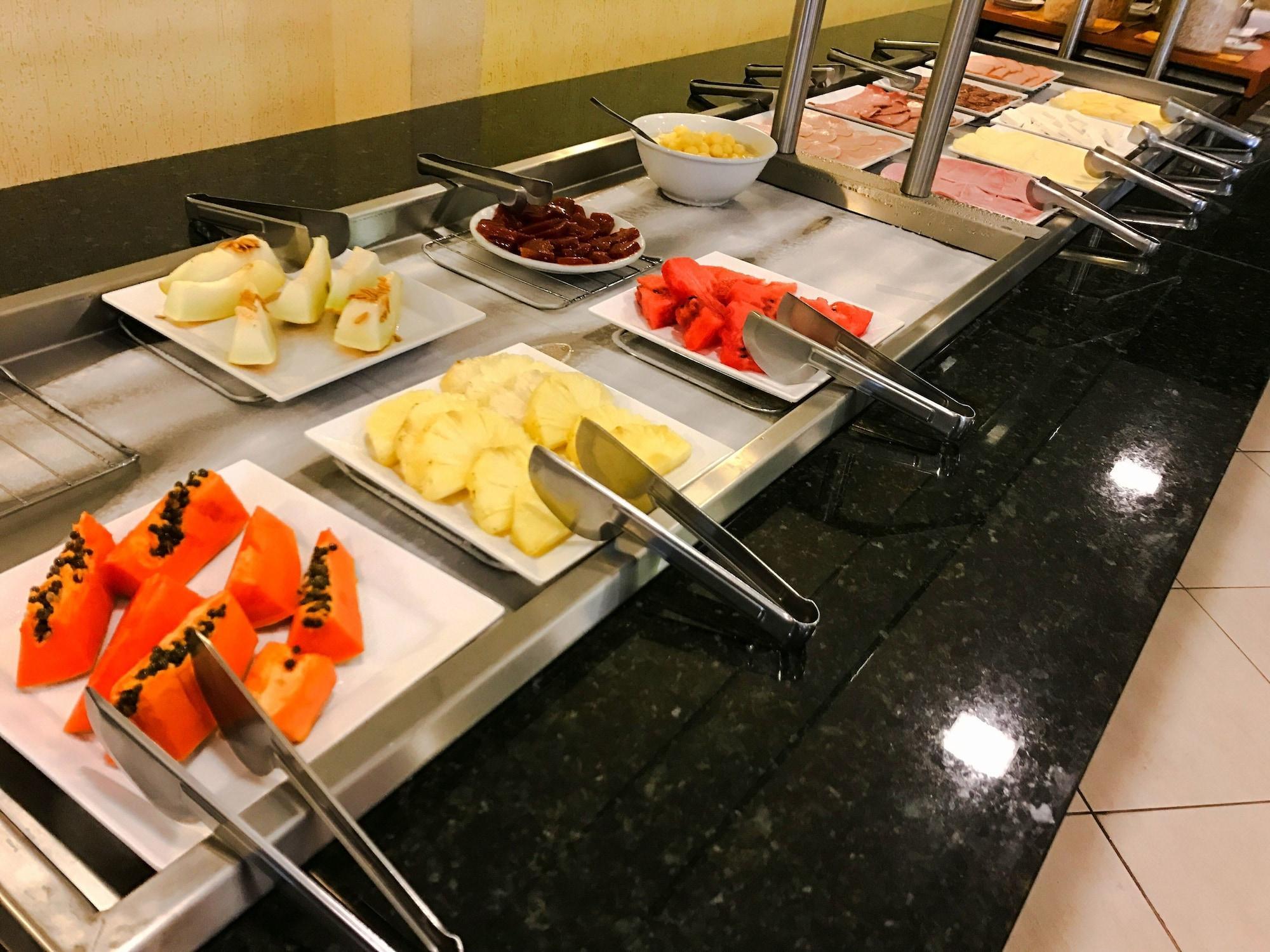 Rede Andrade Mercado Hotel Куритиба Экстерьер фото