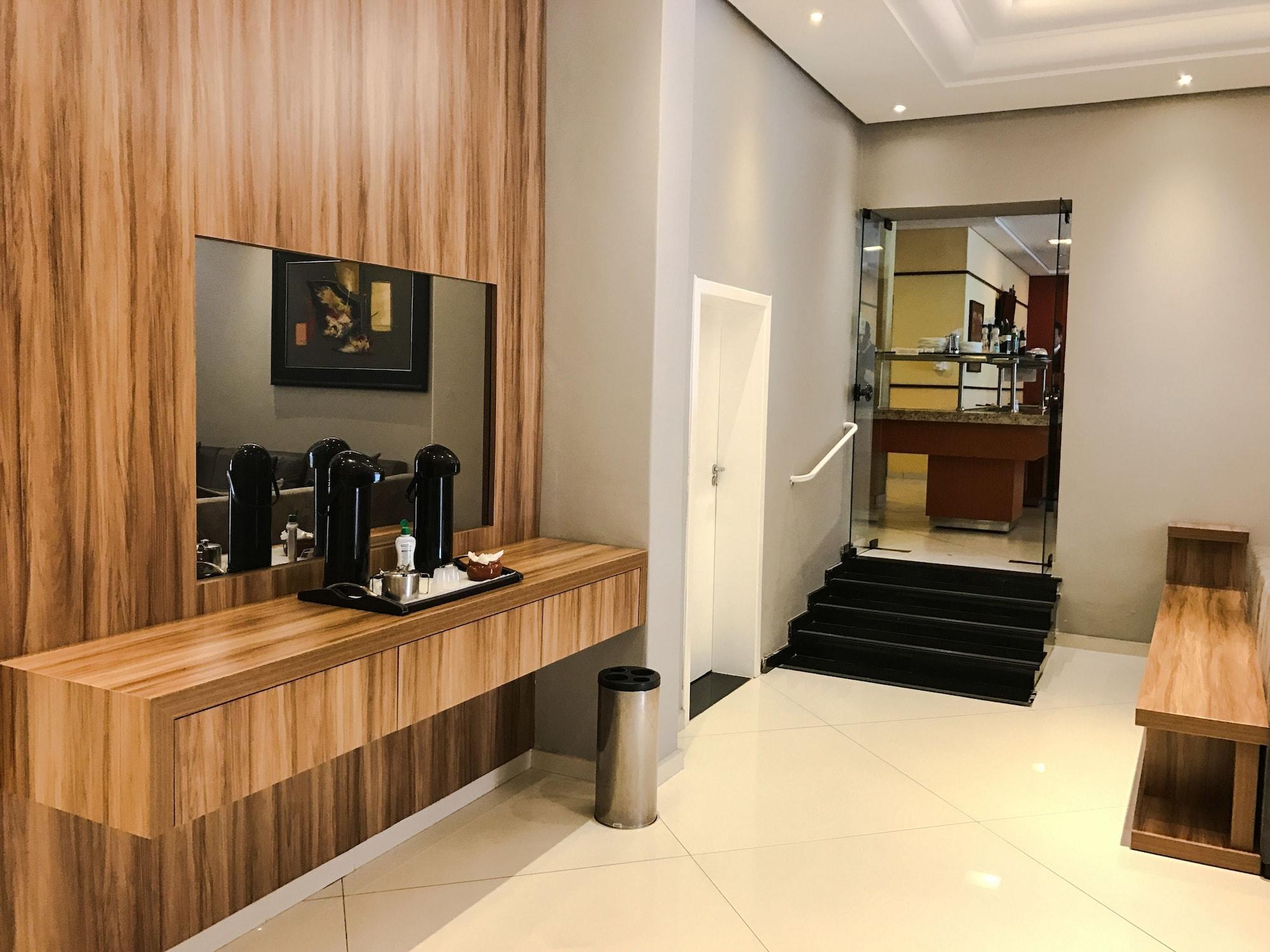 Rede Andrade Mercado Hotel Куритиба Экстерьер фото