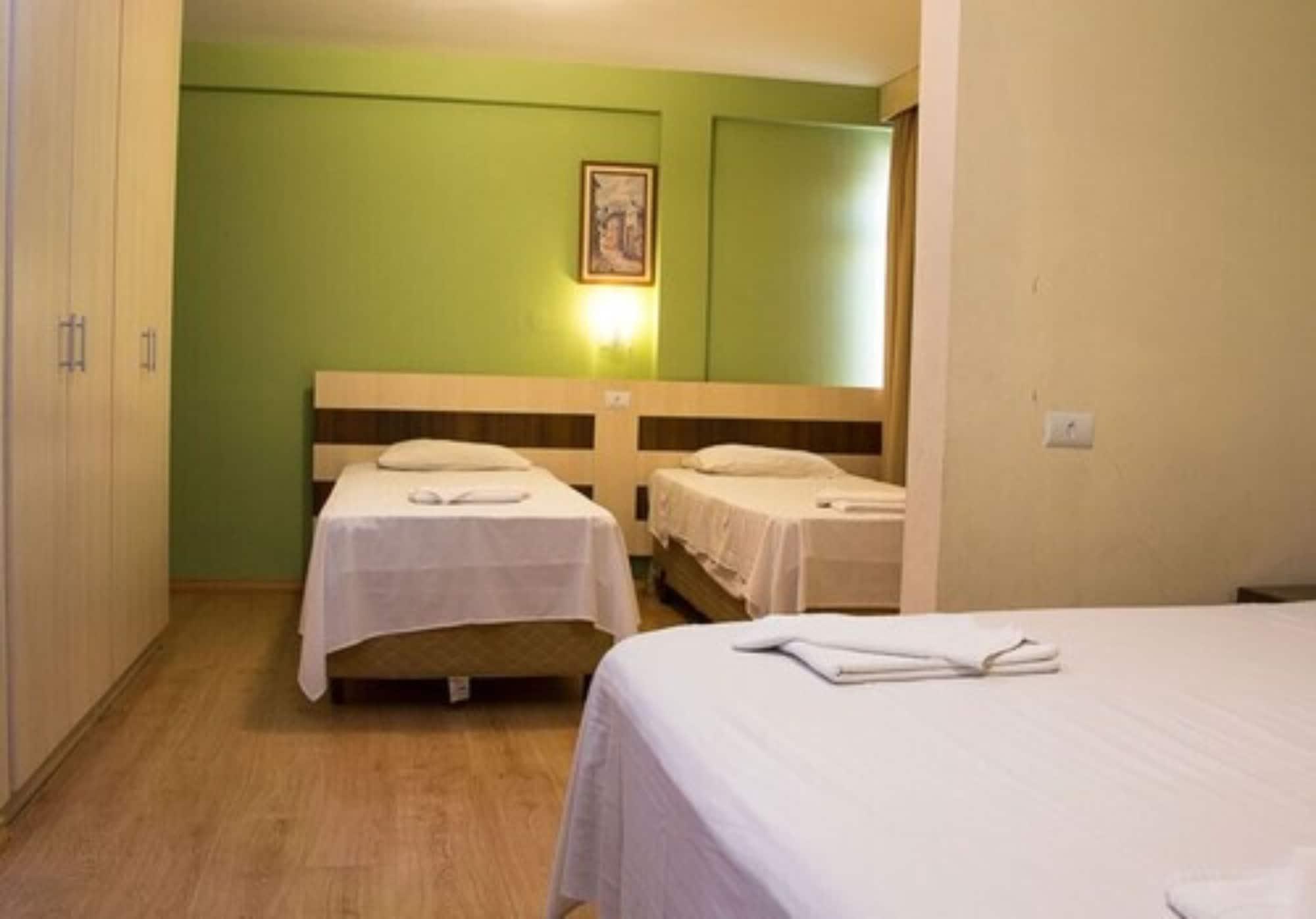 Rede Andrade Mercado Hotel Куритиба Экстерьер фото