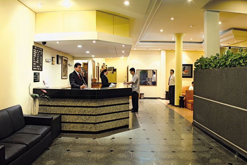 Rede Andrade Mercado Hotel Куритиба Экстерьер фото